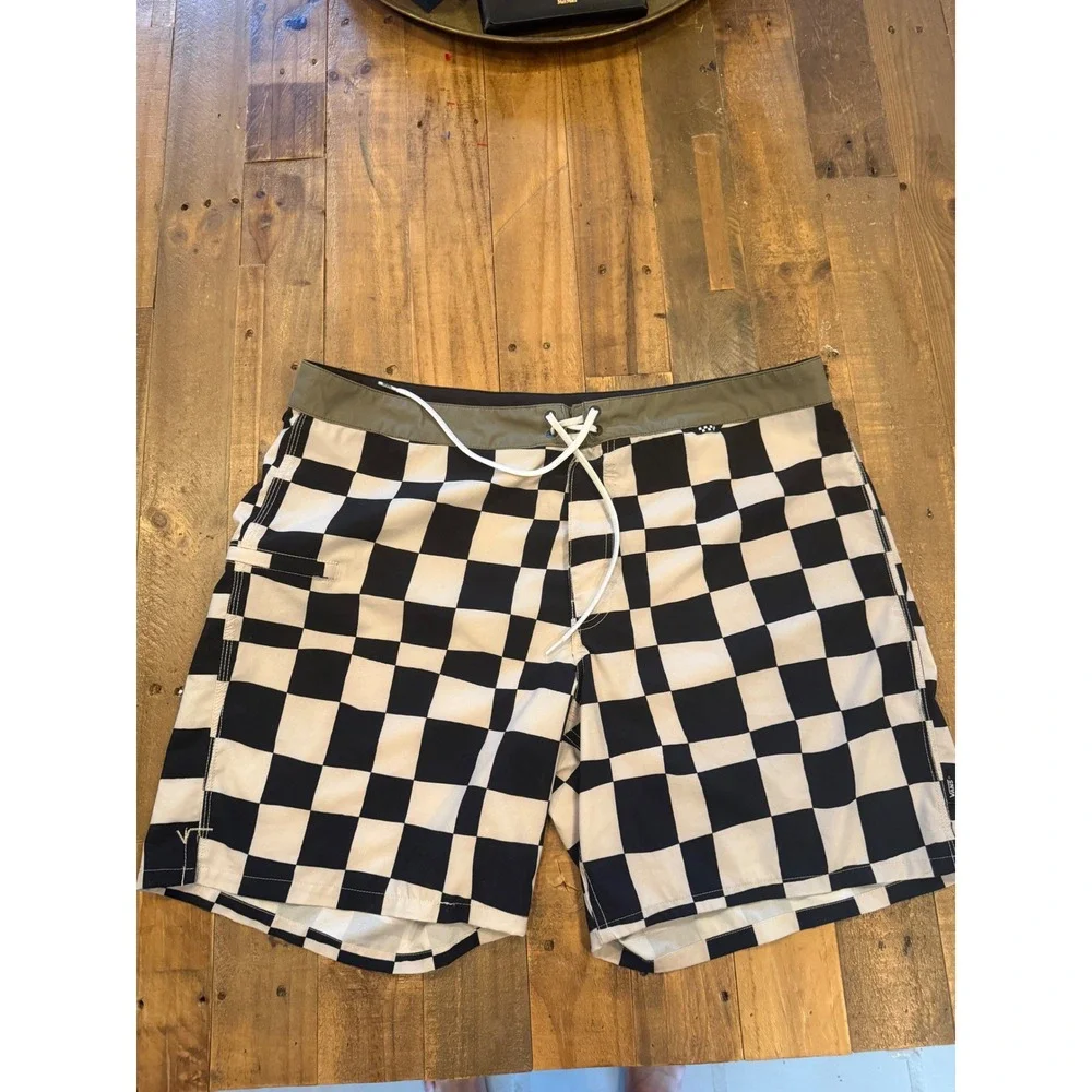 Vans Checkered Surf & Street Bundle Boardshorts + Classic Vans Like new M12 M38